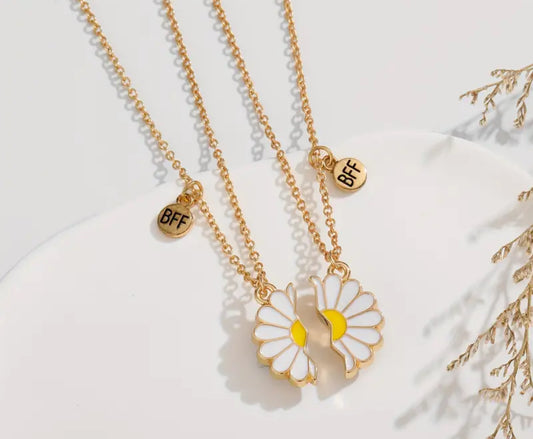 Daisy BFF Necklace Set