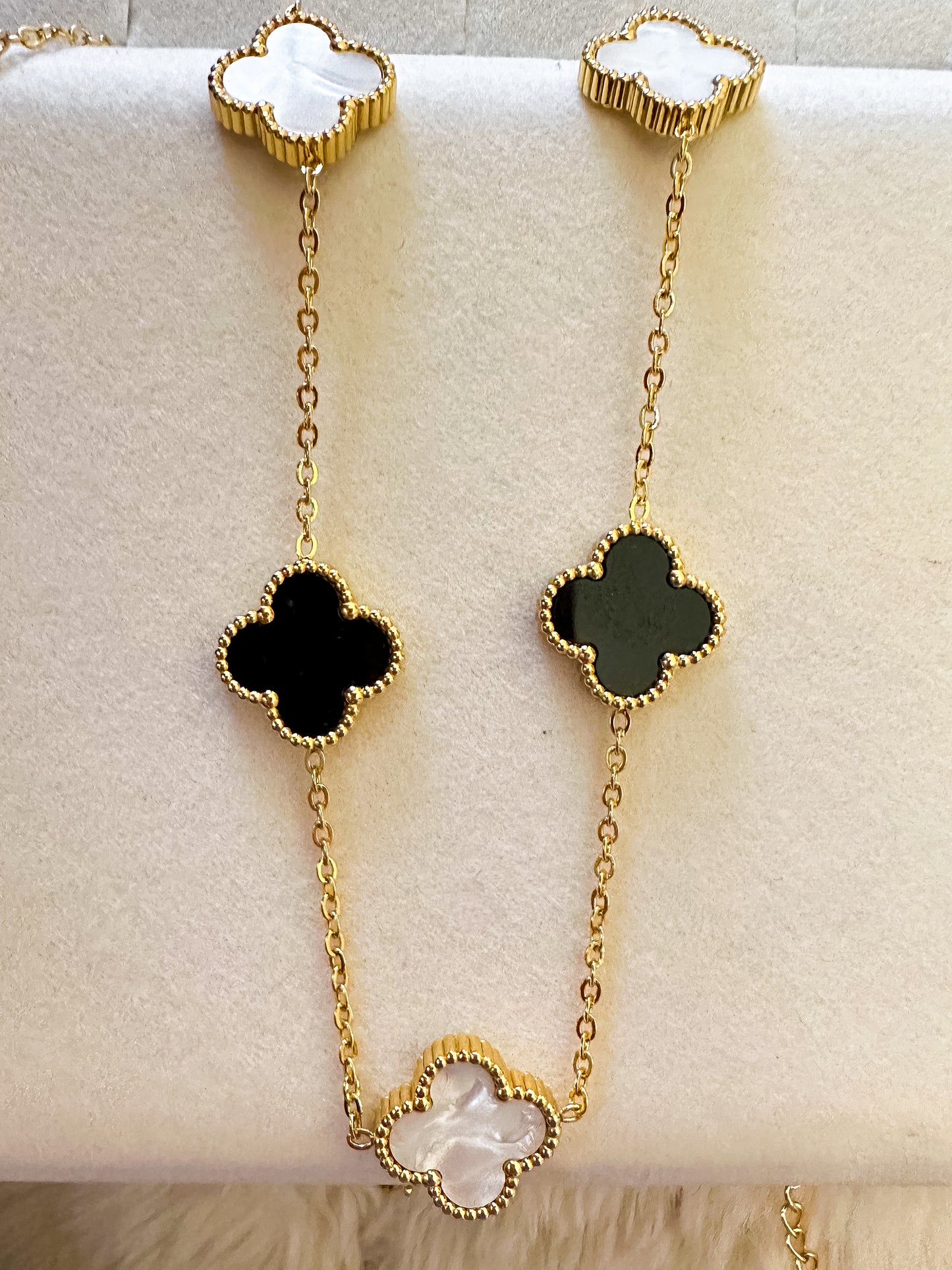 Clover Necklace ✨